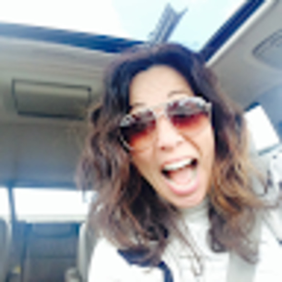 Meet your Posher, Linda - Picture 1 of 1